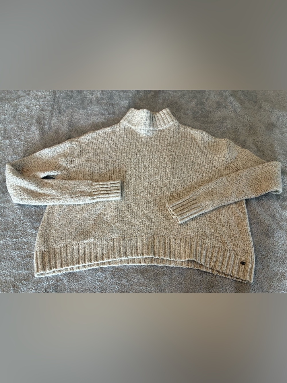Cozy Mock Neck Women's American Eagle Sweater in Light Beige Size X-Small
